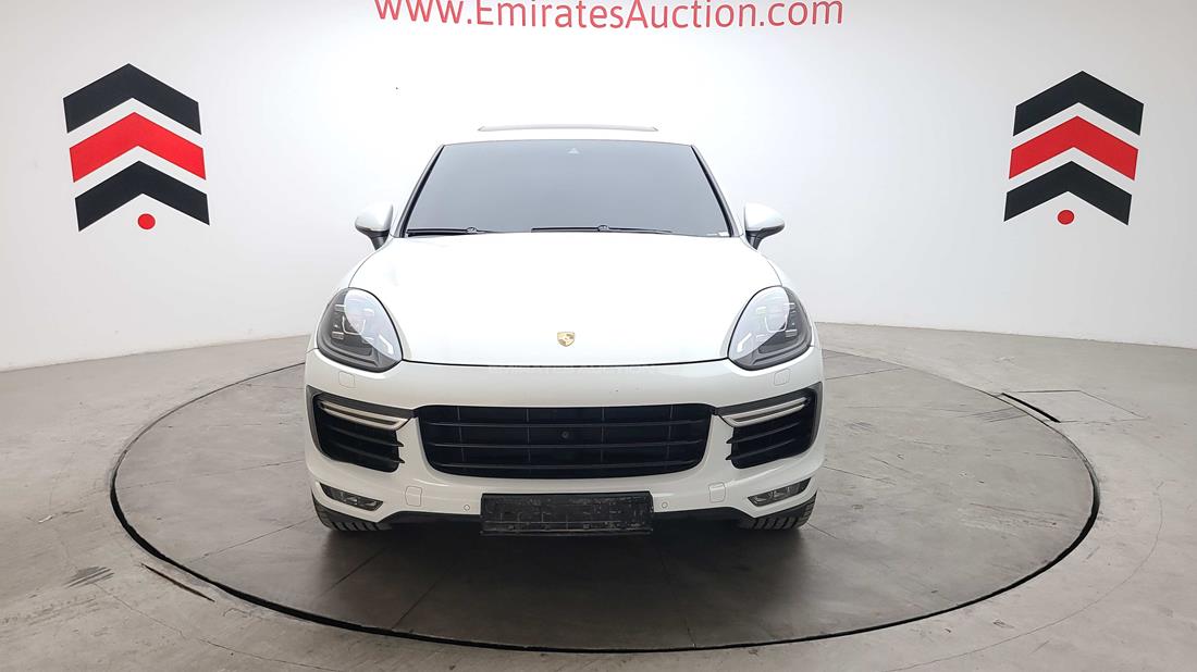 PORSCHE CAYENNE 2015 wp1zzz92zfla82226