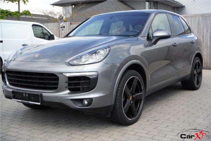 PORSCHE CAYENNE SUV 2016 wp1zzz92zgka49958