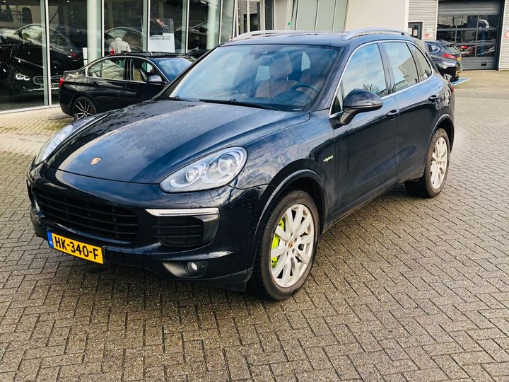 PORSCHE CAYENNE 2015 wp1zzz92zgla61329