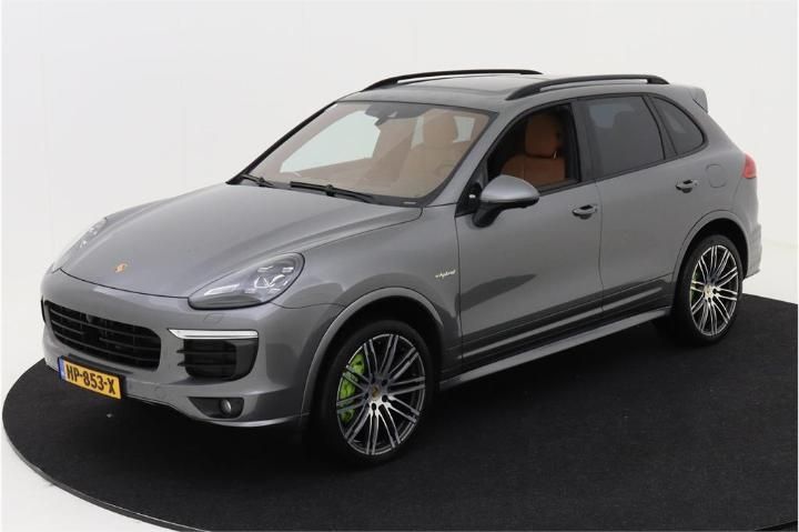 PORSCHE CAYENNE 2015 wp1zzz92zgla62924