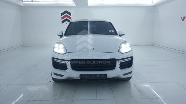 PORSCHE CAYENNE 2016 wp1zzz92zgla70533