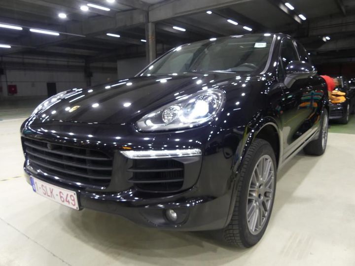 PORSCHE CAYENNE 2017 wp1zzz92zhka32144