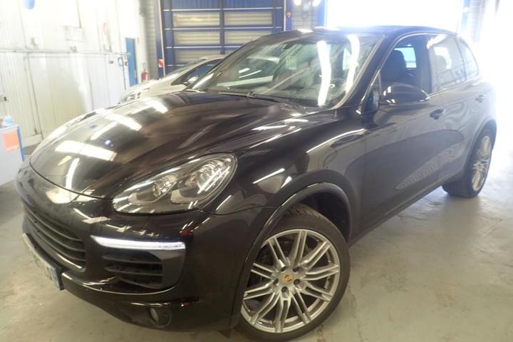 PORSCHE CAYENNE 2016 wp1zzz92zhla28612