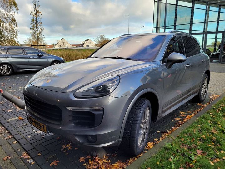 PORSCHE CAYENNE 2018 wp1zzz92zjla72844