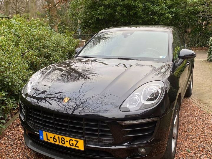 PORSCHE MACAN 2018 wp1zzz95zjlb09067