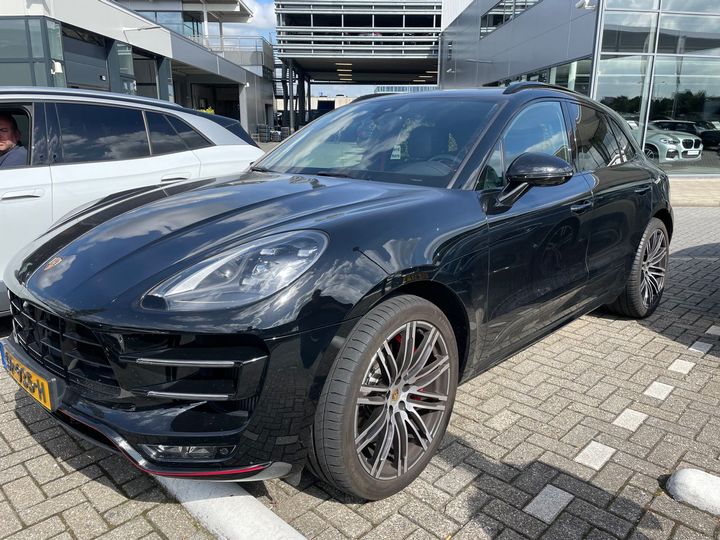 PORSCHE MACAN 2018 wp1zzz95zjlb82118