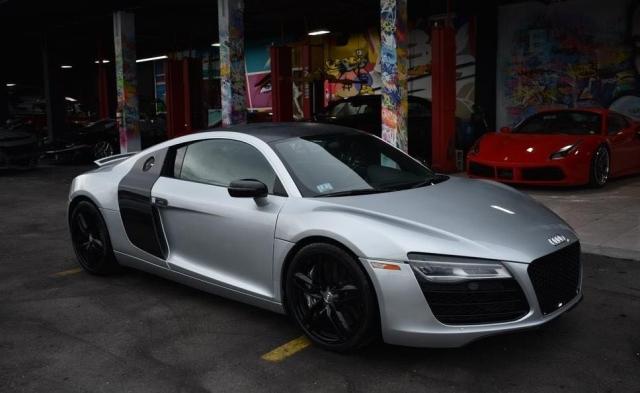 AUDI R8 2014 wuafuafg4en000136