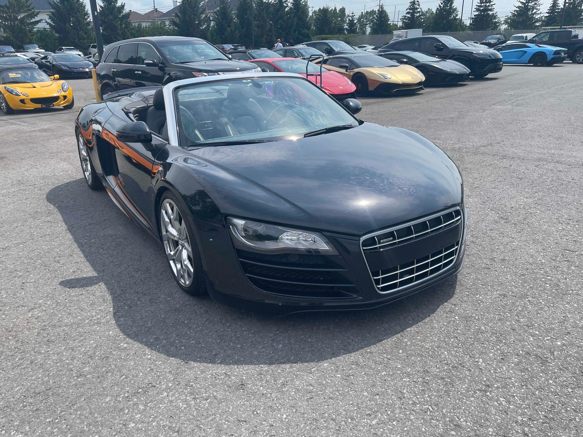 AUDI R8 5.2 QUA 2011 wuavnafg2bn002388