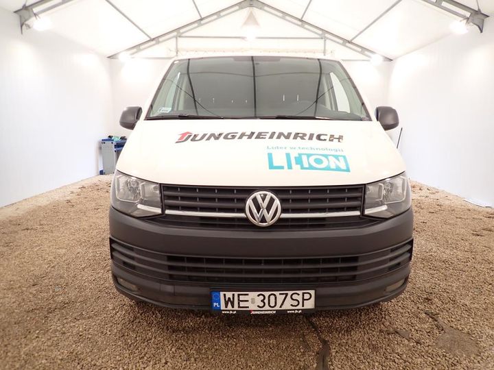 VOLKSWAGEN TRANSPORTER 2018 wv1zzz7hzjh085596