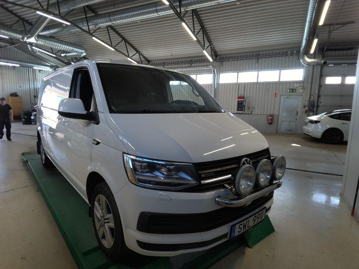 VW TRANSPORTER 2018 wv1zzz7hzjh122140