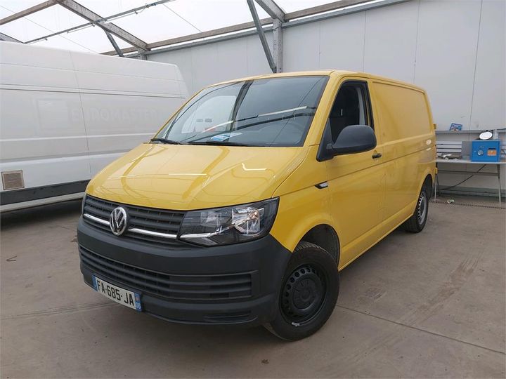 VOLKSWAGEN TRANSPORTER 2018 wv1zzz7hzkh011017