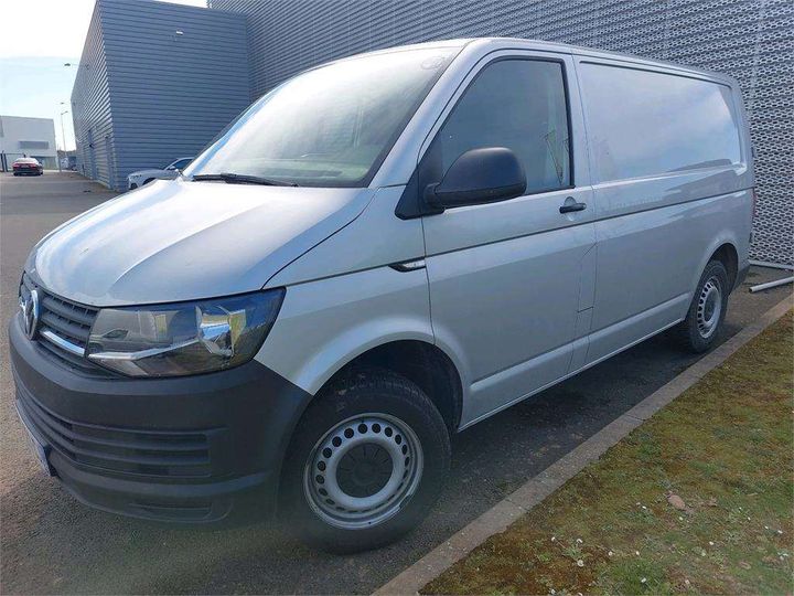 VOLKSWAGEN TRANSPORTER 2018 wv1zzz7hzkh021619