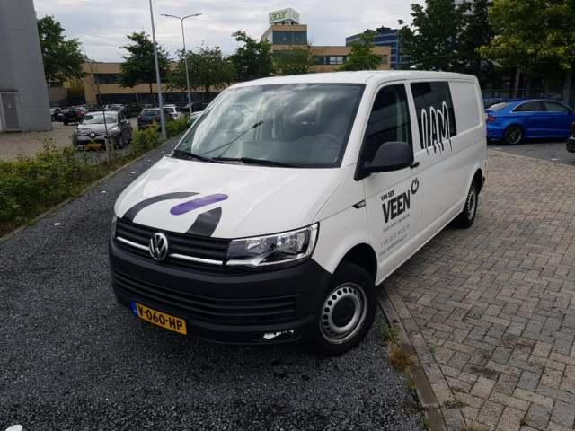 VOLKSWAGEN TRANSPORTER 2017 wv2zzz7hzjh009126