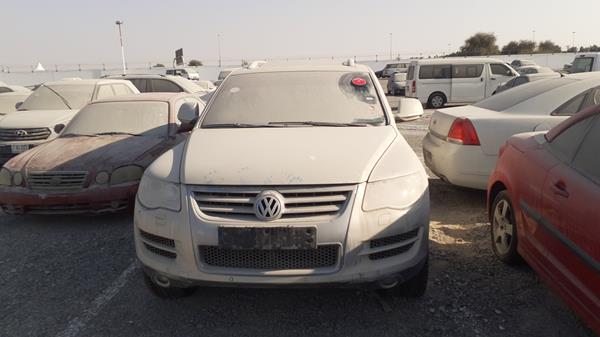 VOLKSWAGEN TOUAREG 2008 wvgal27l68d019529