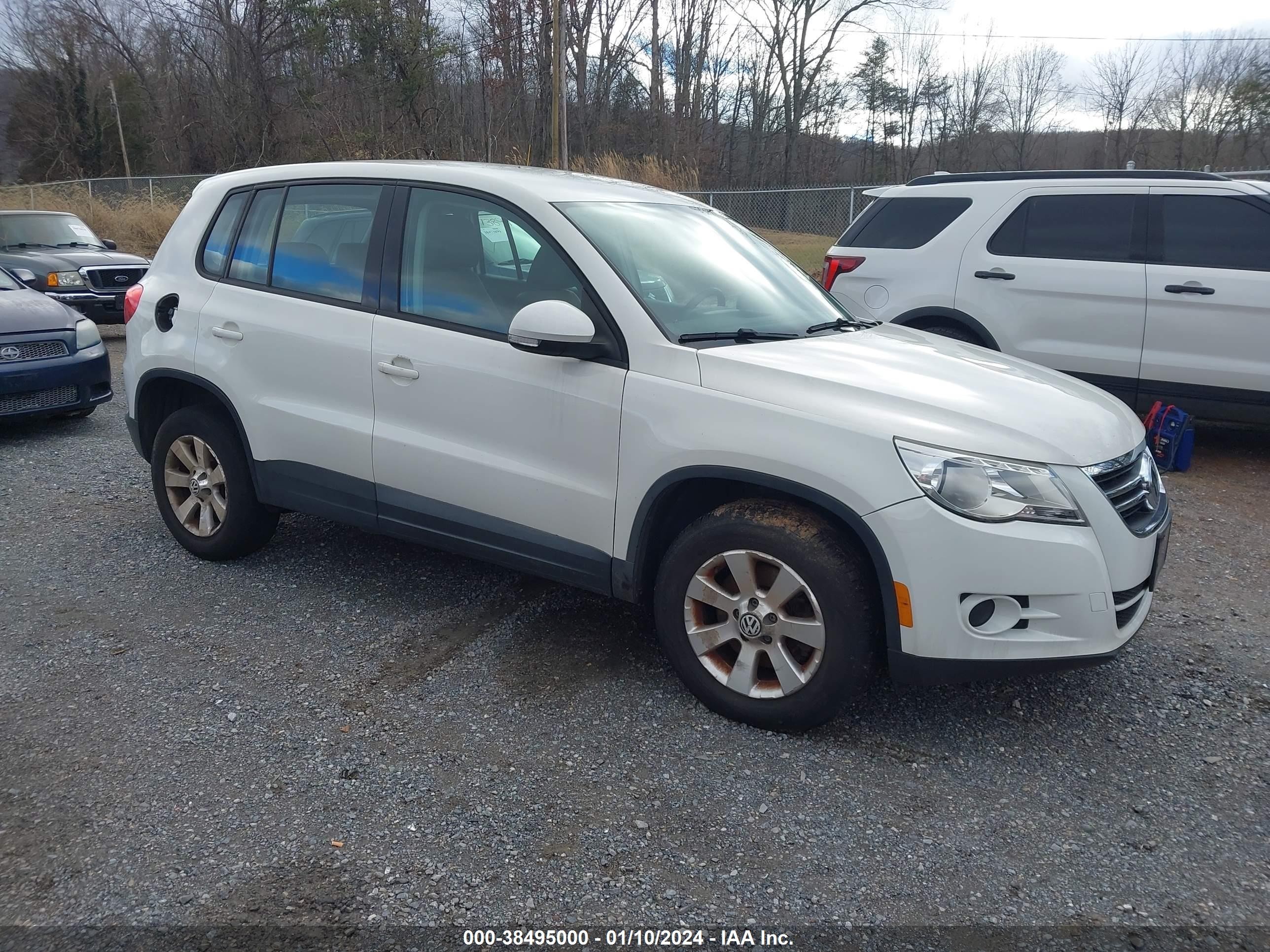 VOLKSWAGEN TIGUAN 2009 wvgav75n49w002522