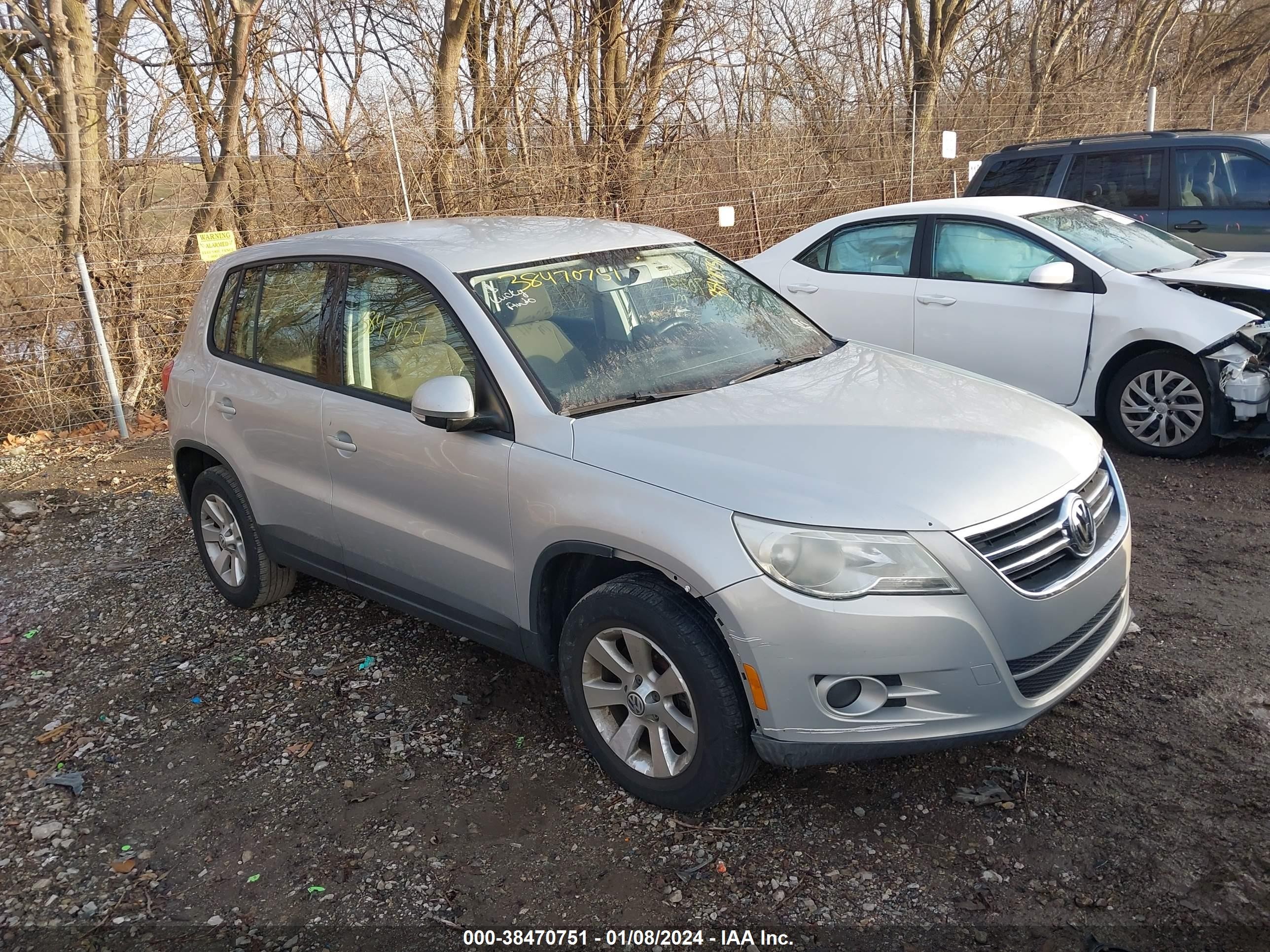 VOLKSWAGEN TIGUAN 2009 wvgav75n89w511805