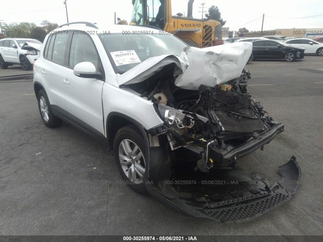 VOLKSWAGEN TIGUAN 2016 wvgav7ax0gw580444