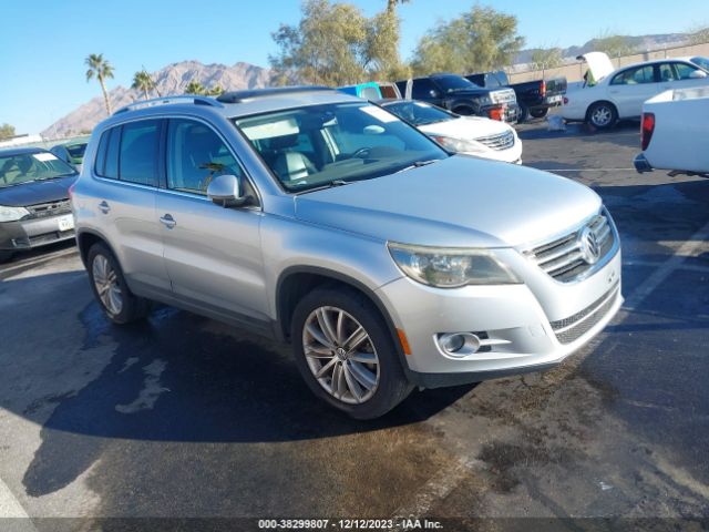 VOLKSWAGEN TIGUAN 2010 wvgav7ax1aw504304