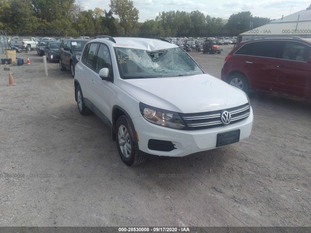 VOLKSWAGEN TIGUAN 2017 wvgav7ax1hk003298