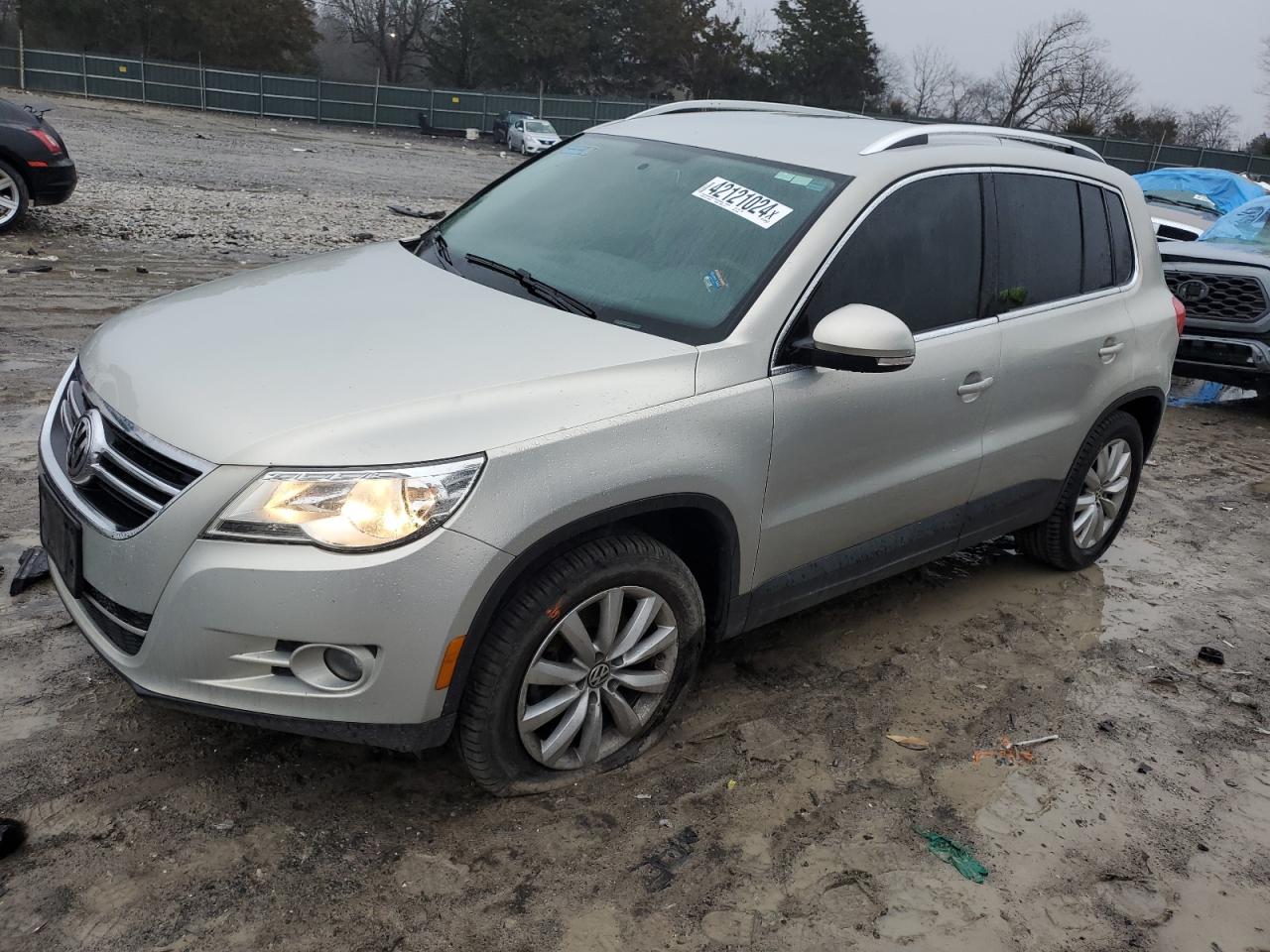 VOLKSWAGEN TIGUAN 2011 wvgav7ax2bw555795