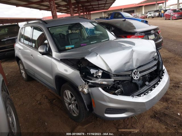 VOLKSWAGEN TIGUAN 2017 wvgav7ax2hk013855