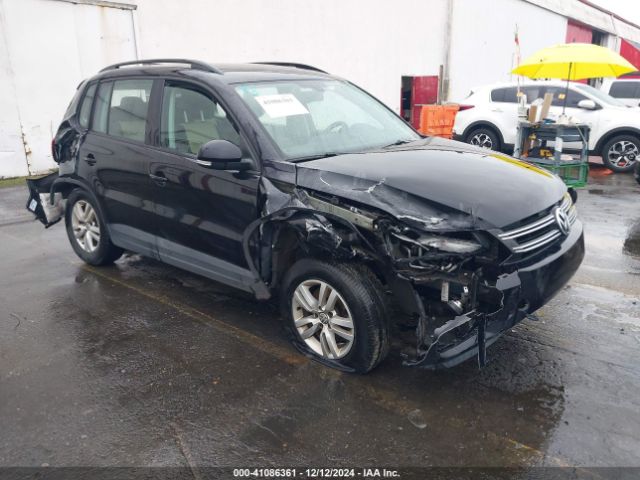 VOLKSWAGEN TIGUAN 2017 wvgav7ax2hk015136