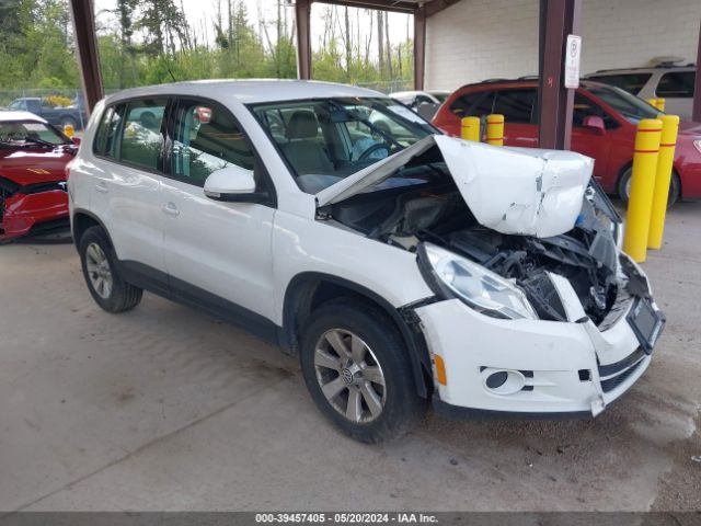 VOLKSWAGEN TIGUAN 2010 wvgav7ax3aw519161