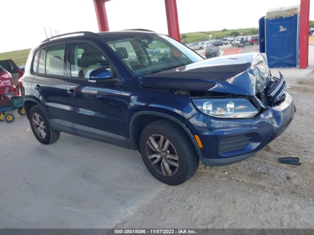 VOLKSWAGEN TIGUAN 2016 wvgav7ax3gw588019