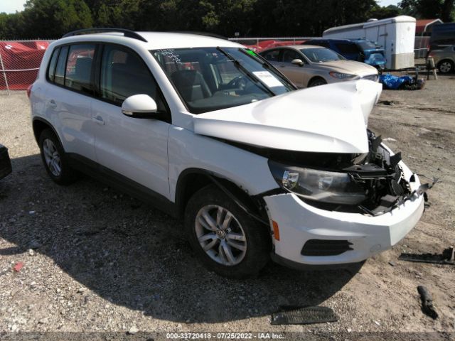 VOLKSWAGEN TIGUAN 2017 wvgav7ax3hk003108