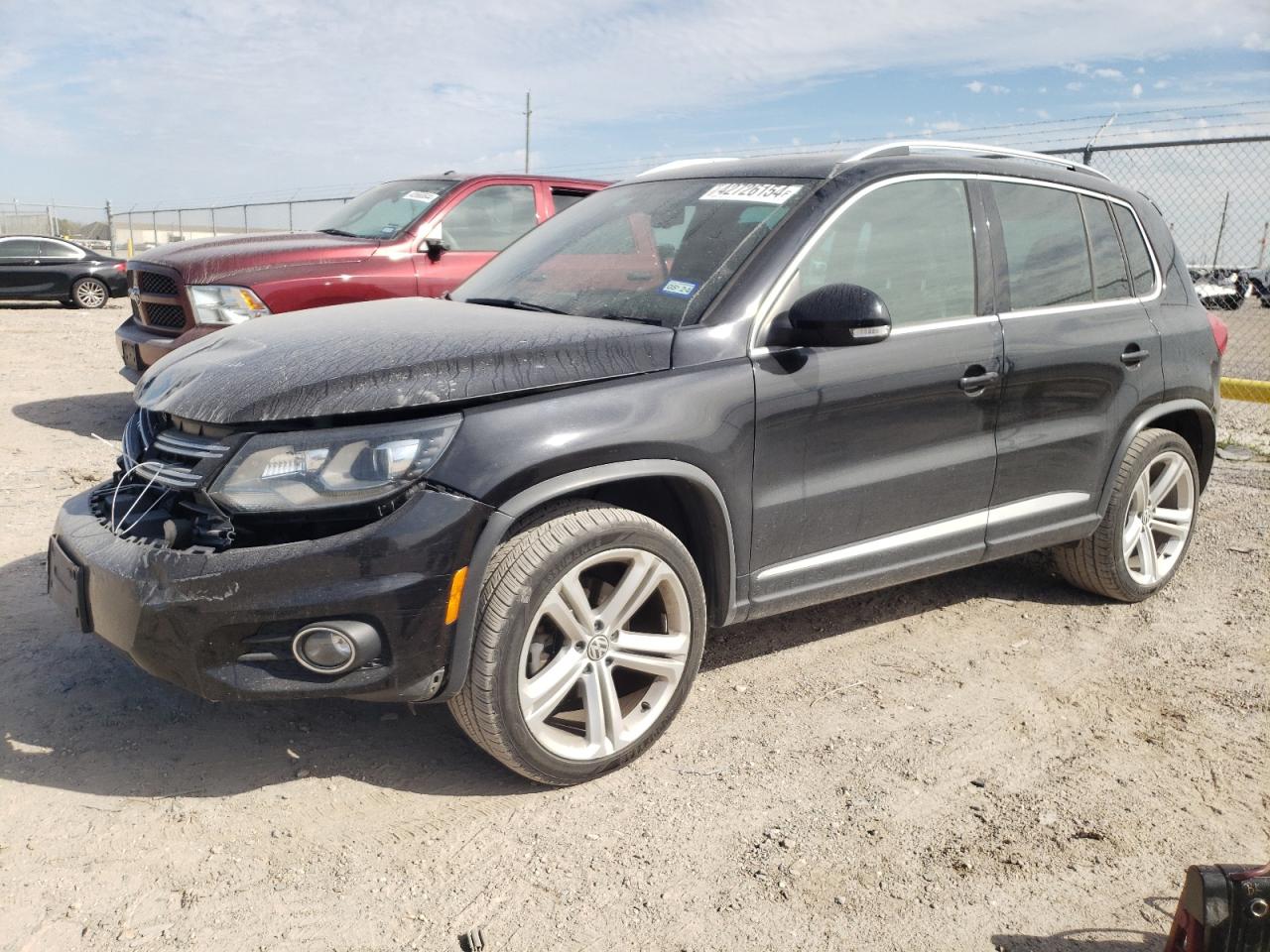 VOLKSWAGEN TIGUAN 2015 wvgav7ax4fw558655