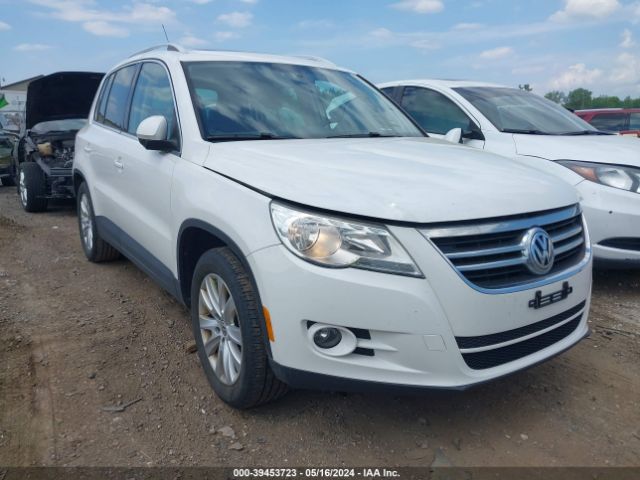 VOLKSWAGEN TIGUAN 2010 wvgav7ax5aw500580