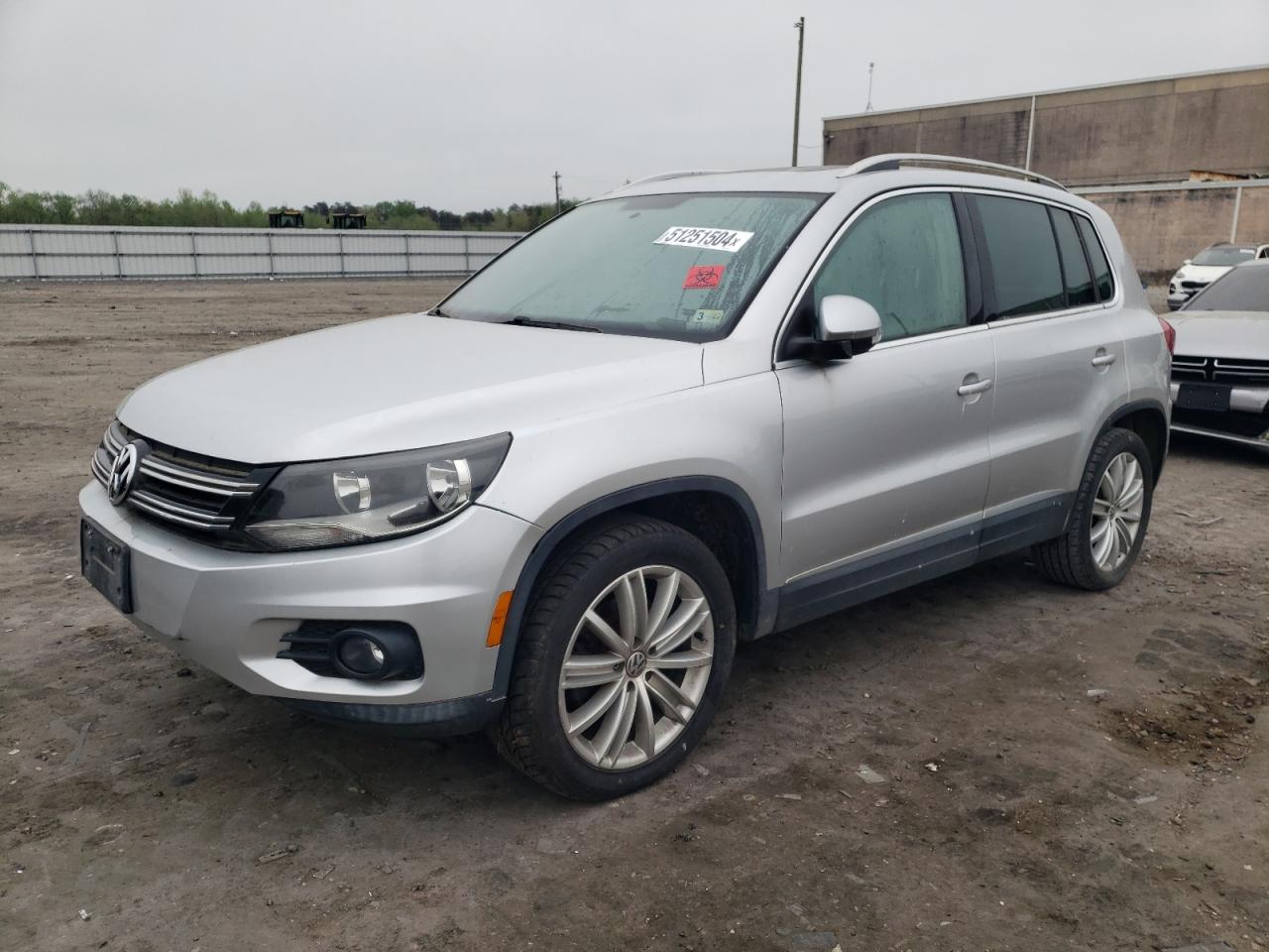 VOLKSWAGEN TIGUAN 2015 wvgav7ax5fw512171