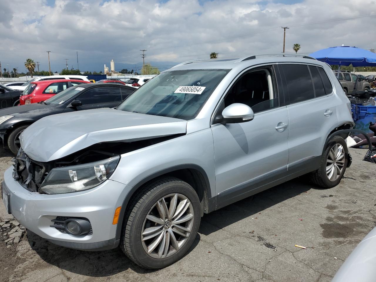 VOLKSWAGEN TIGUAN 2015 wvgav7ax5fw541010