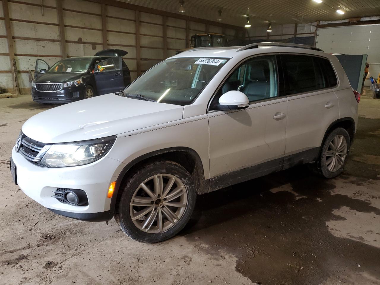 VOLKSWAGEN TIGUAN 2015 wvgav7ax5gw566913