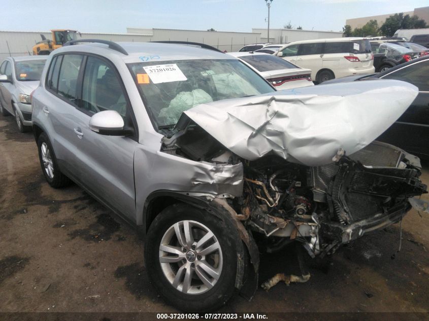 VOLKSWAGEN TIGUAN 2017 wvgav7ax5hk000422