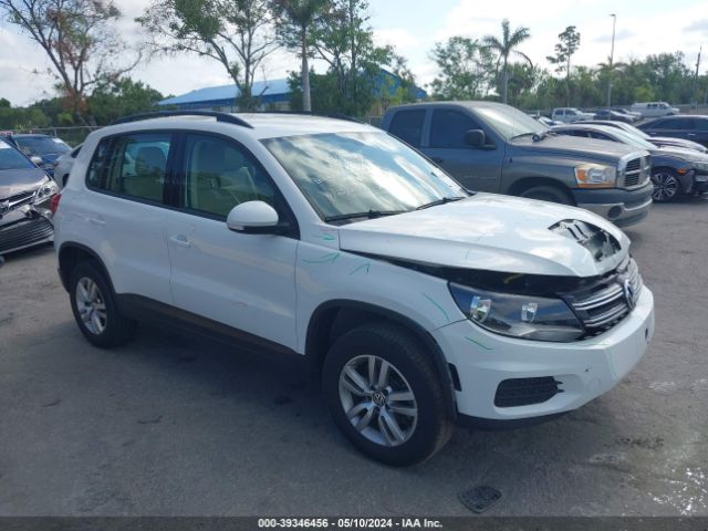 VOLKSWAGEN TIGUAN 2017 wvgav7ax6hk039746