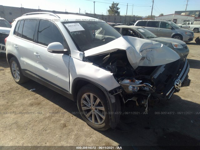 VOLKSWAGEN TIGUAN 2017 wvgav7ax7hk050190