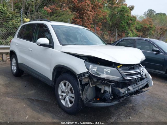 VOLKSWAGEN TIGUAN 2017 wvgav7ax8hk002066