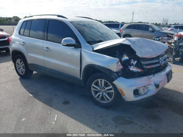 VOLKSWAGEN TIGUAN 2017 wvgav7ax8hk004772