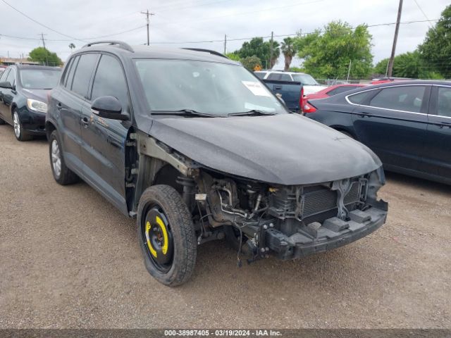 VOLKSWAGEN TIGUAN 2015 wvgav7ax9fw572809