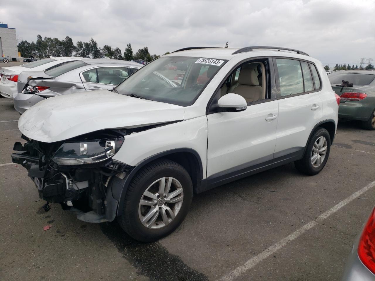 VOLKSWAGEN TIGUAN 2017 wvgav7ax9hk021693