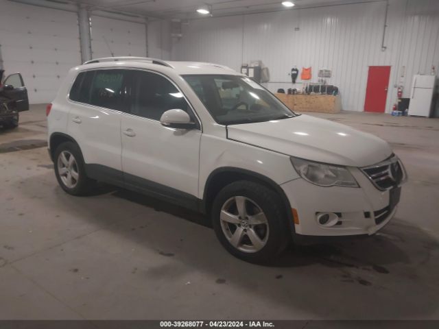 VOLKSWAGEN TIGUAN 2010 wvgav7axxaw003007