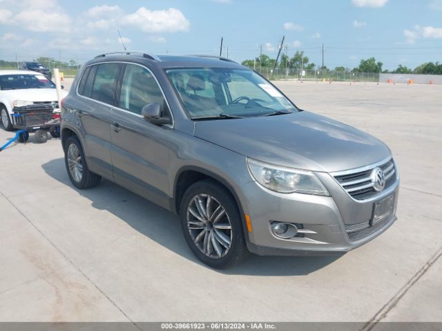 VOLKSWAGEN TIGUAN 2010 wvgav7axxaw516824