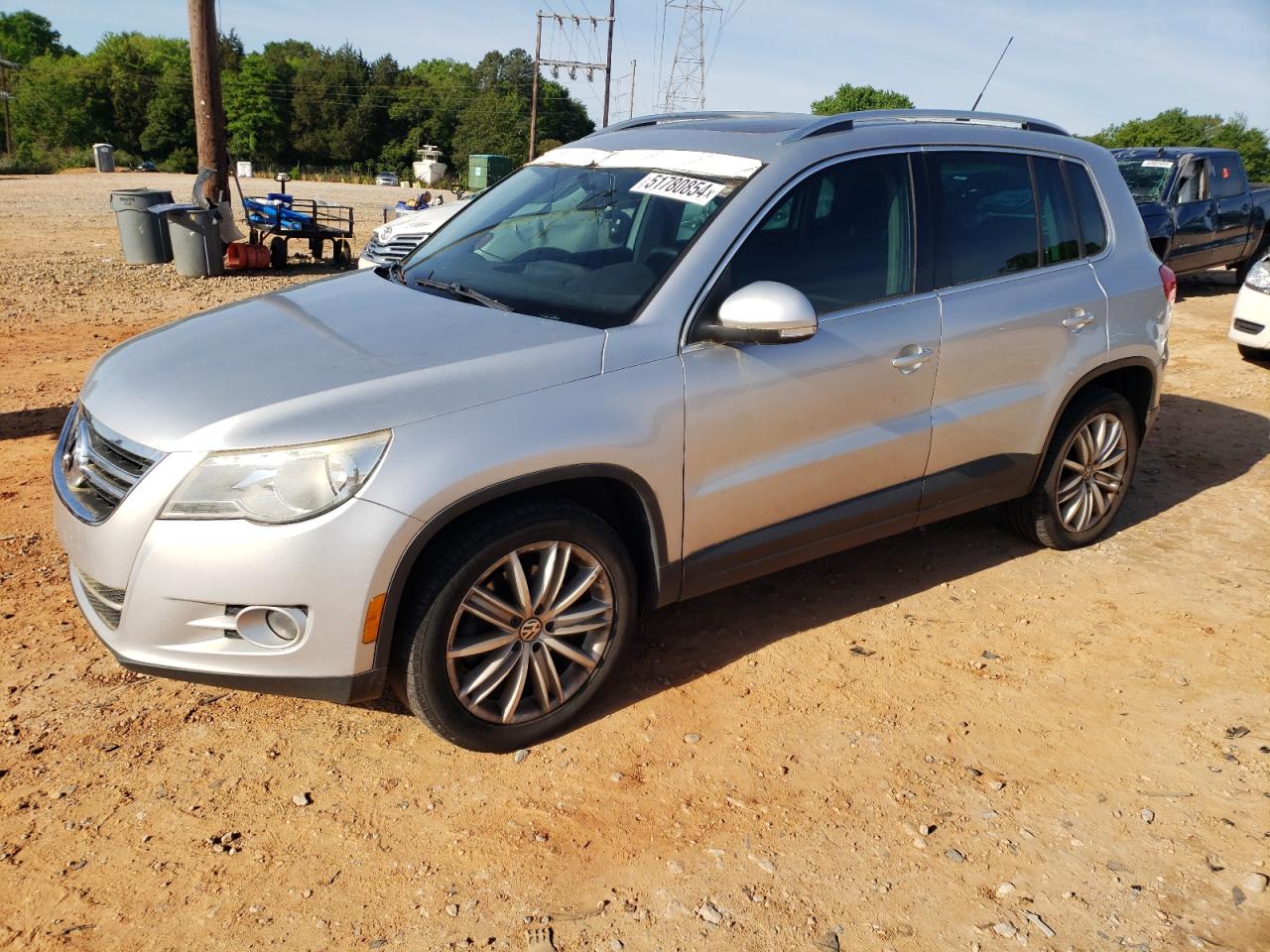 VOLKSWAGEN TIGUAN 2011 wvgav7axxbw506795