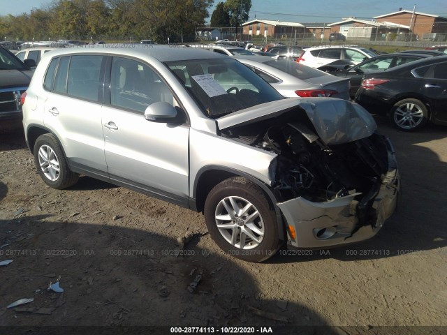 VOLKSWAGEN TIGUAN 2011 wvgav7axxbw526335