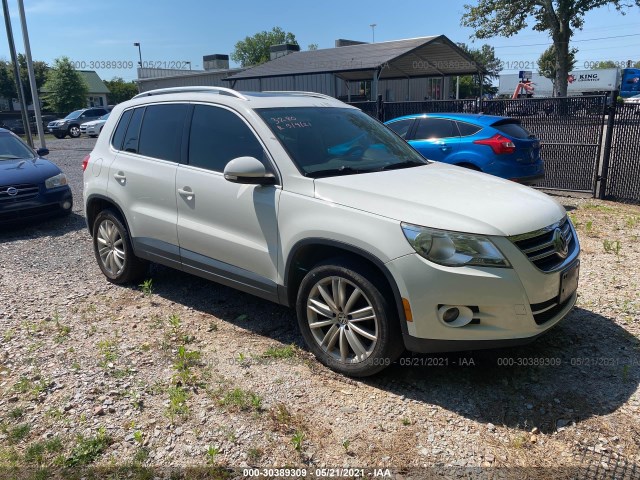 VOLKSWAGEN TIGUAN 2011 wvgav7axxbw557293