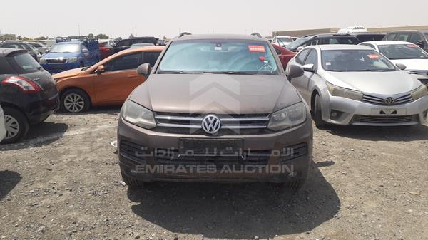 VOLKSWAGEN TOUAREG 2014 wvgbc2bp2ed007839