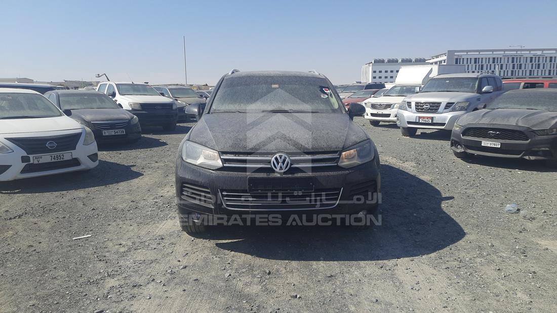 VOLKSWAGEN TOUAREG 2014 wvgbc2bp8ed000586