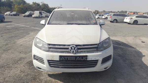 VOLKSWAGEN TOUAREG 2014 wvgbc2bp9ed007000