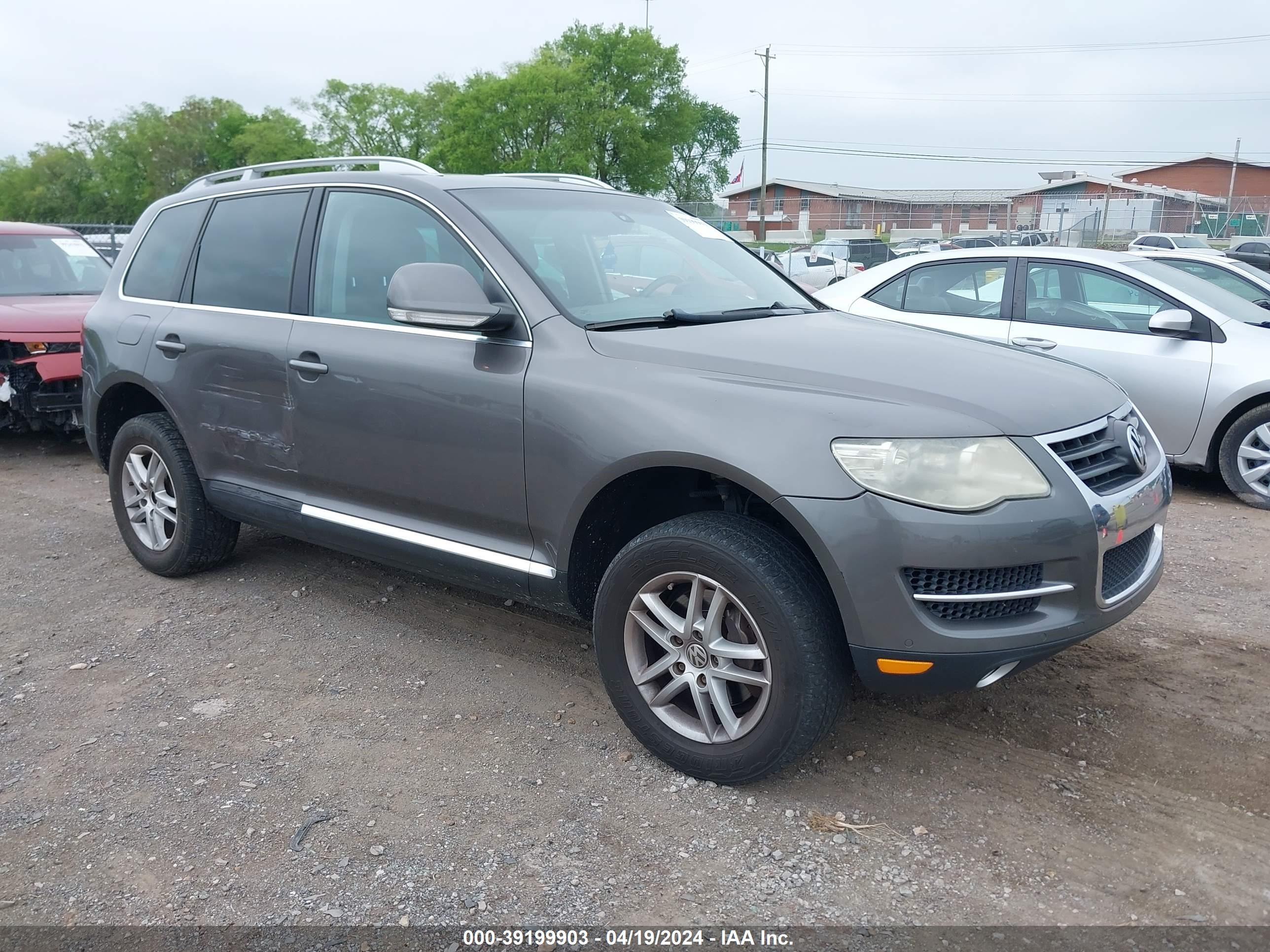 VOLKSWAGEN TOUAREG 2008 wvgbe77l38d003218